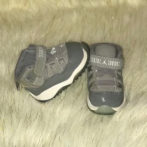 COOL GREY 11s